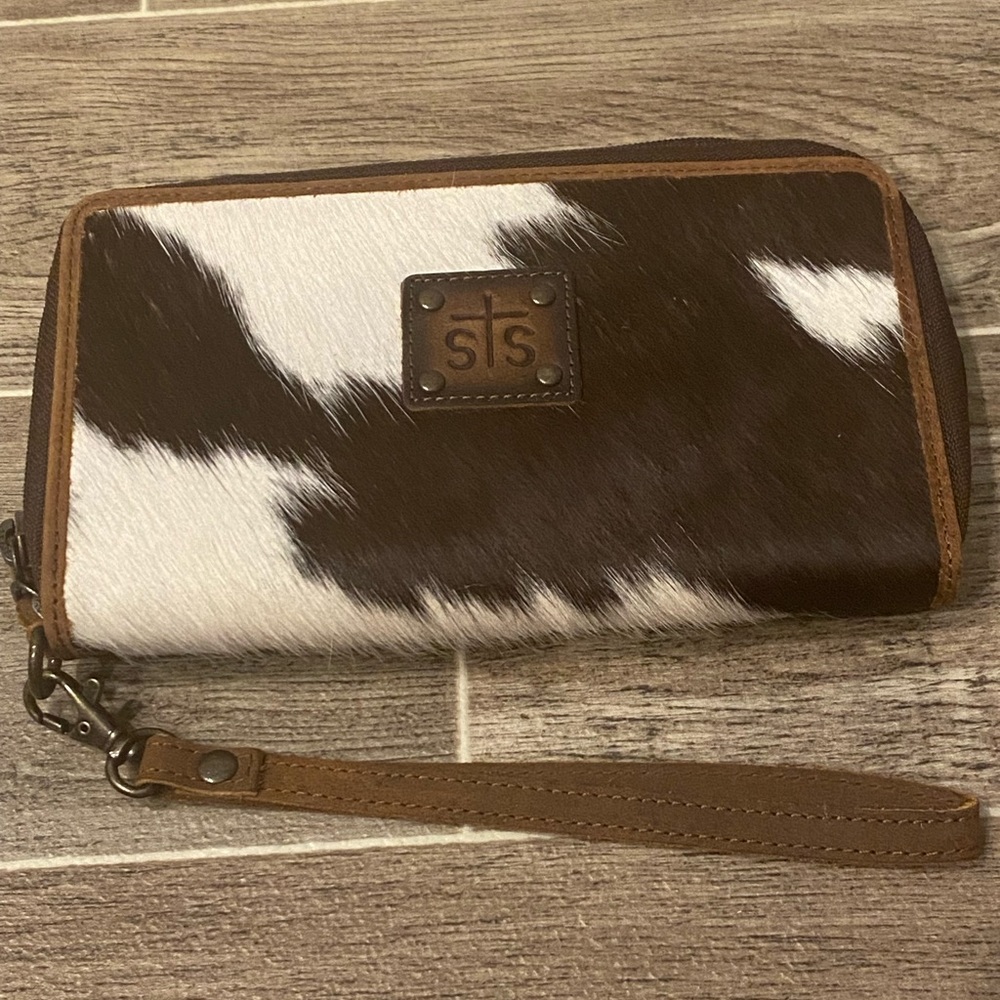 Brand New, without Tags. STS ranch wear wallet.